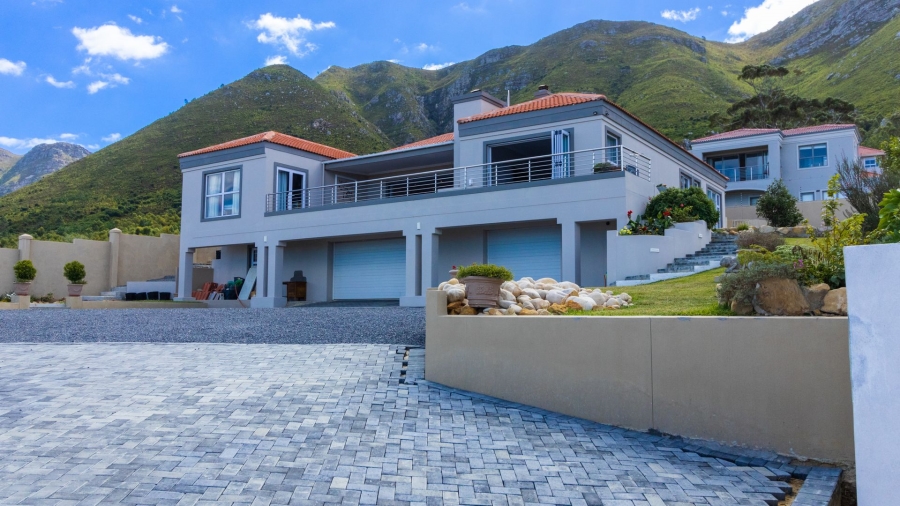 3 Bedroom Property for Sale in Berghof Western Cape